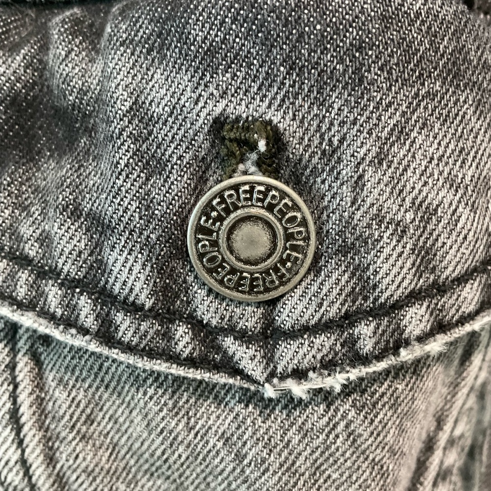 Free People We The Free Cropped Denim Hoodie Trucker Jacket Black Medium - Picture 4 of 6